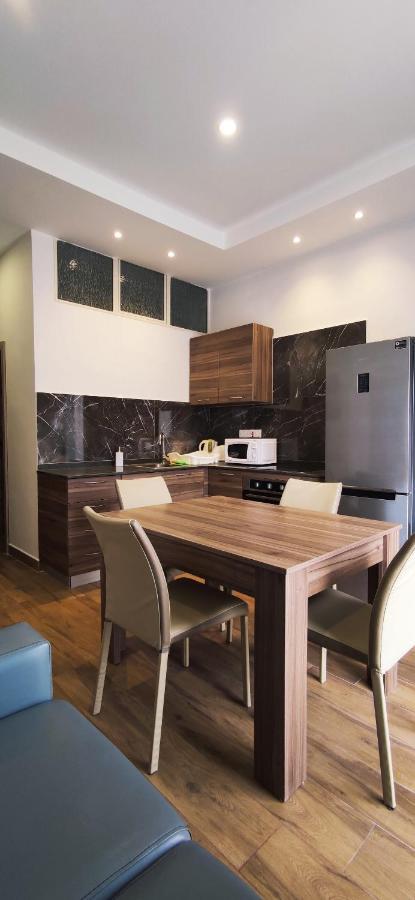 Diamonds Luxury Apartments Marsalforn Bagian luar foto