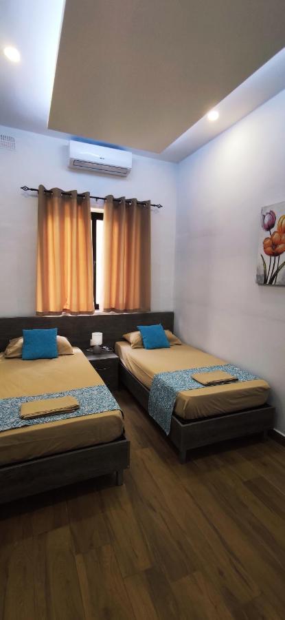 Diamonds Luxury Apartments Marsalforn Bagian luar foto